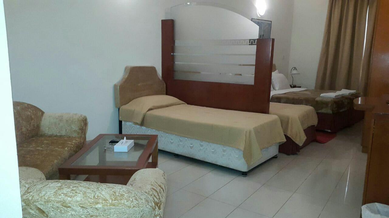 Al Raien Hotel Apartment Дубай Екстер'єр фото