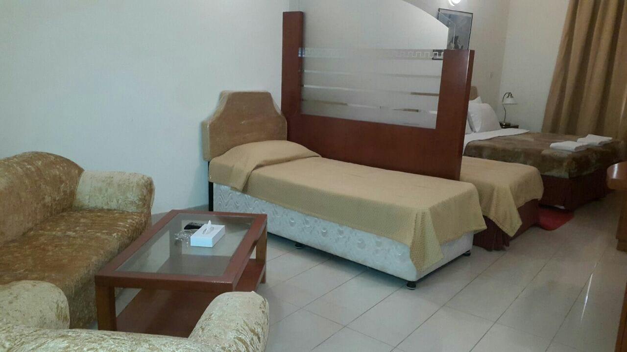 Al Raien Hotel Apartment Дубай Екстер'єр фото