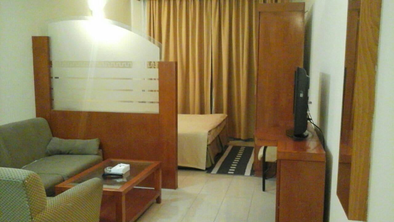 Al Raien Hotel Apartment Дубай Екстер'єр фото